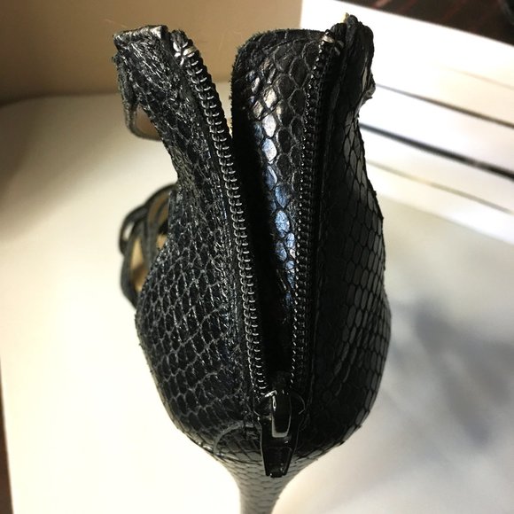 BCBG MAXAZRIA Black Strappy Ankle Cage Zip Back Heels ๐ฆ๐ฆ - Picture 8 of 14